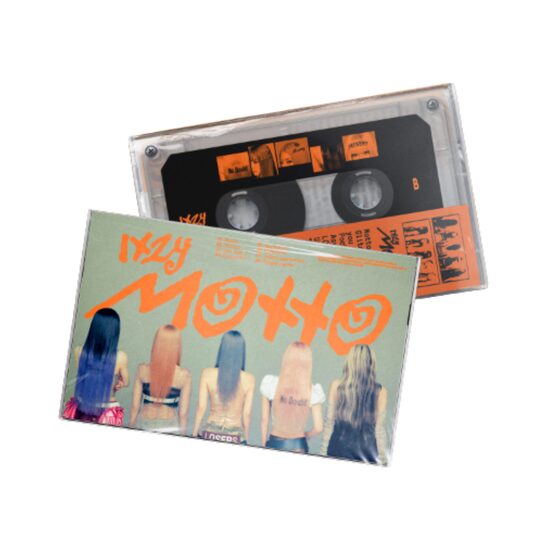ITZY - 12th Mini Album [Motto] (Cassette Tape Ver.)
