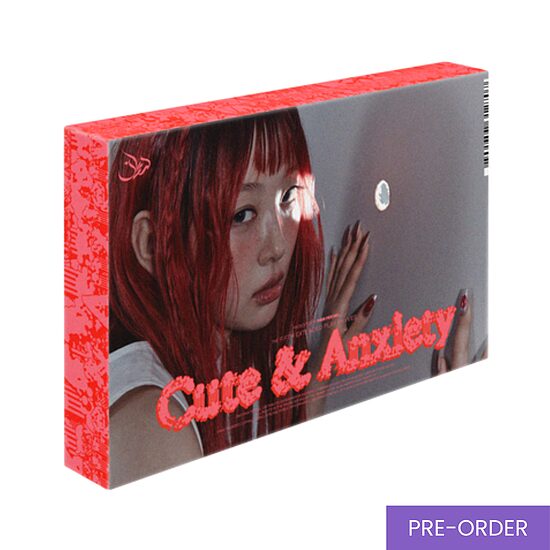 {PRE-ORDER} Yves - 5th EP Album [Cute & Anxiety]